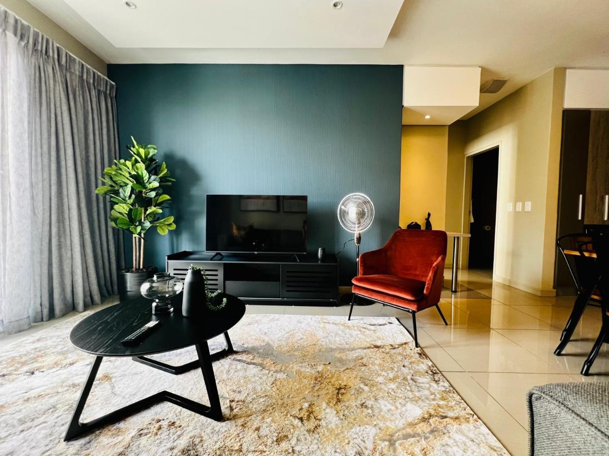 The Tyrwhitt Rosebank Apartments (Adults Only) Γιοχάνεσμπουργκ Εξωτερικό φωτογραφία