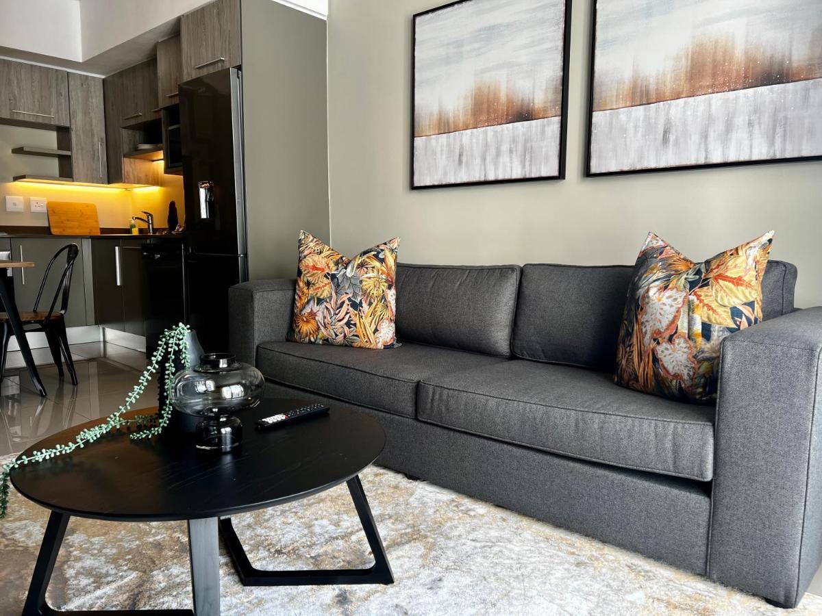 The Tyrwhitt Rosebank Apartments (Adults Only) Γιοχάνεσμπουργκ Εξωτερικό φωτογραφία