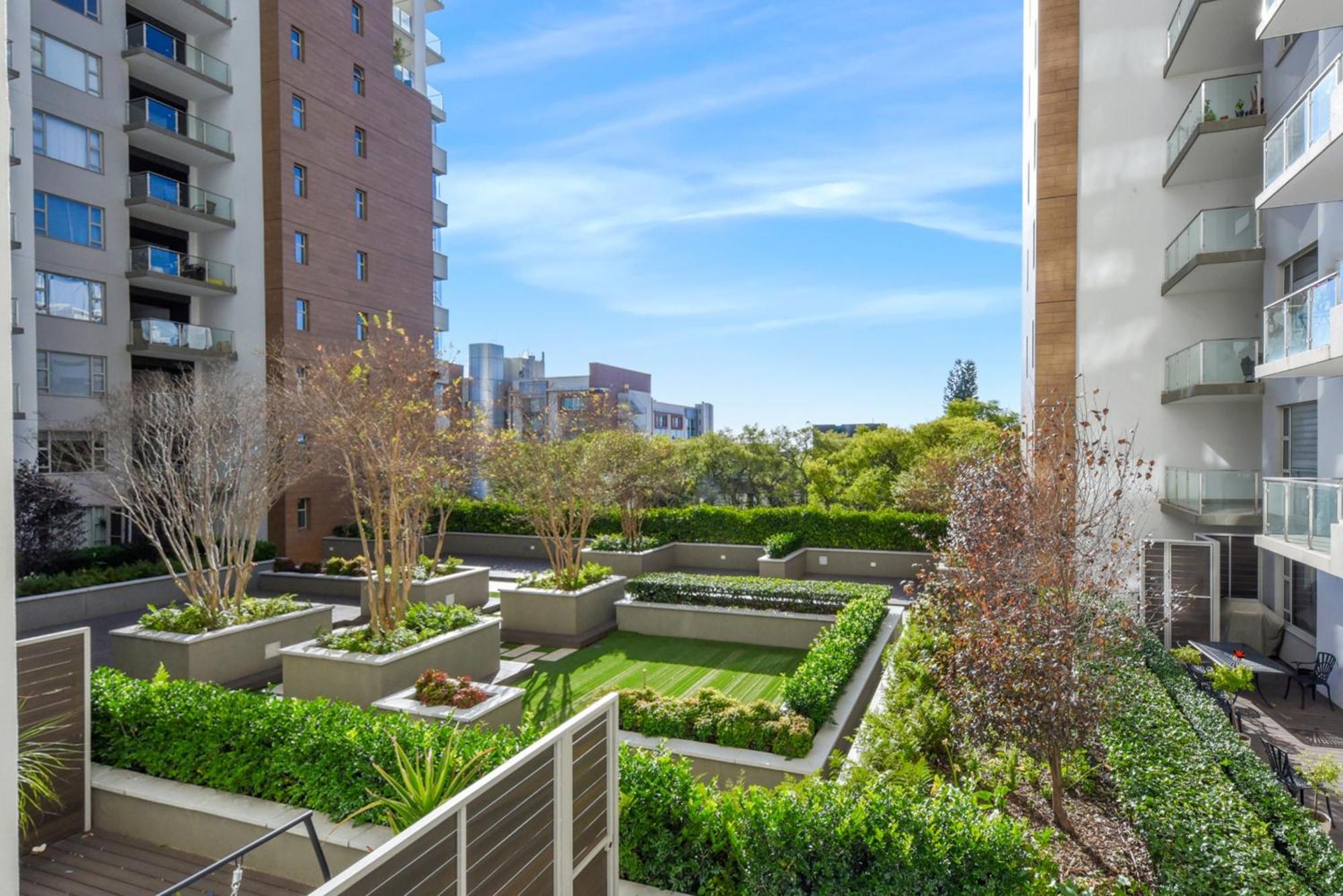 The Tyrwhitt Rosebank Apartments (Adults Only) Γιοχάνεσμπουργκ Εξωτερικό φωτογραφία